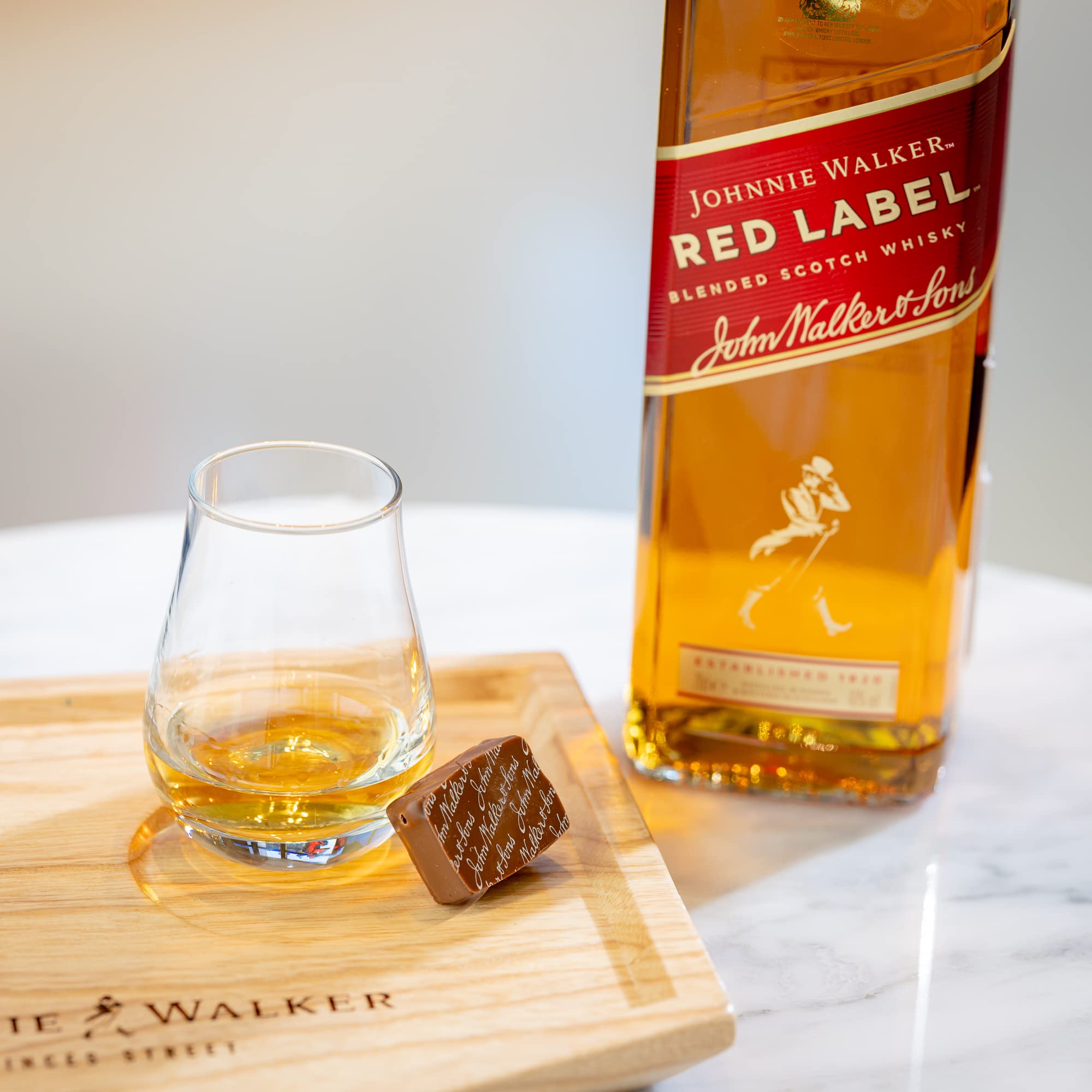 Johnnie Walker Red Label,70cl – Benchmark Wines
